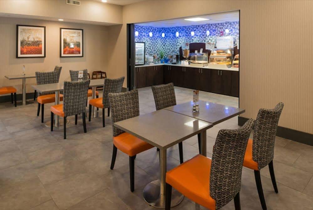 Holiday Inn Express & Suites Nashville Southeast - Antioch By Ihg Buitenkant foto